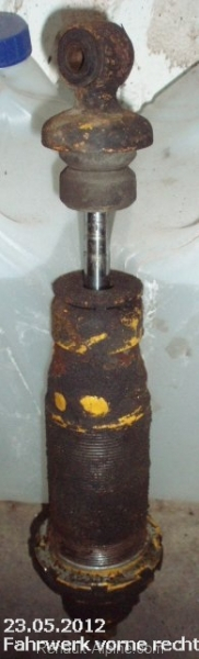 120523_Fahrwerk vorne rechts_12