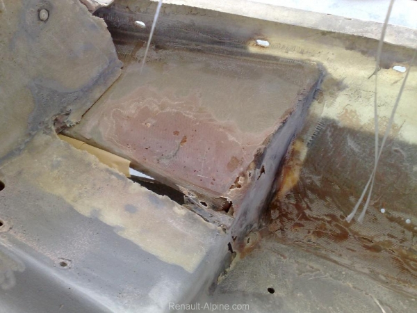 Rest_Fieten GFK vorher 01